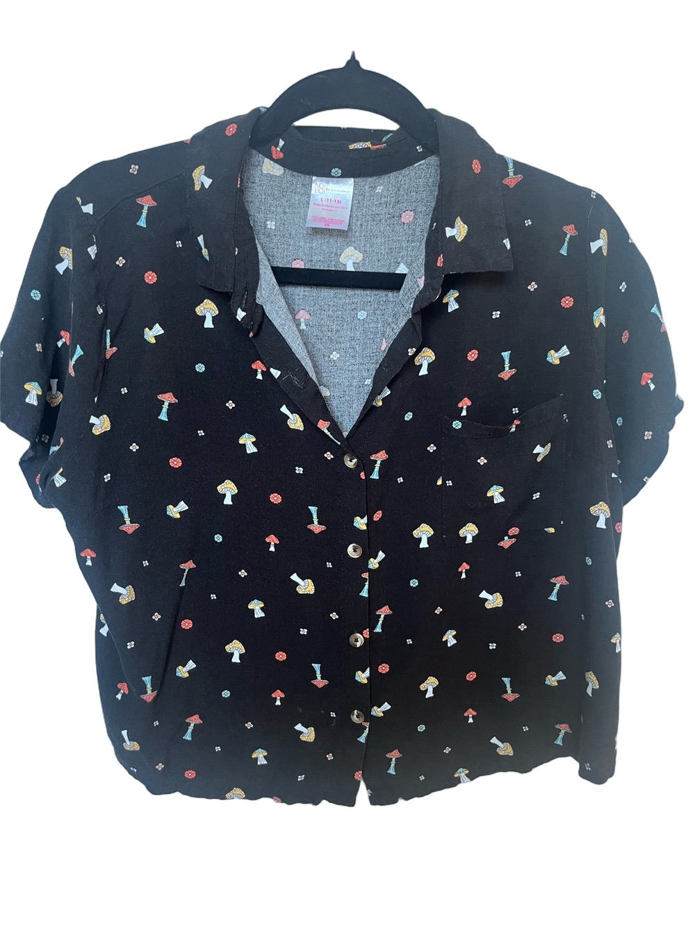 Black Mushroom & Floral Button-Up Blouse Juniors 11-13 Women's Medium/Large